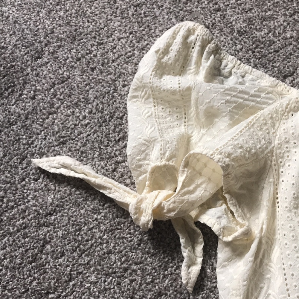 Target Universal Thread Eyelet Boho Top - Picture 4 of 6